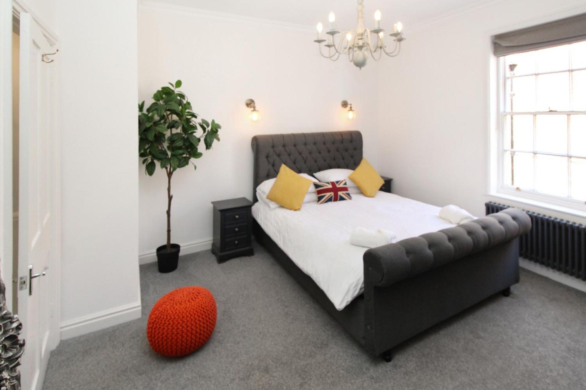 Chester City Centre Town House Bagian luar foto